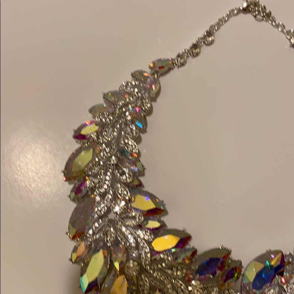 Statement necklace and earrings - Picture 6 of 9